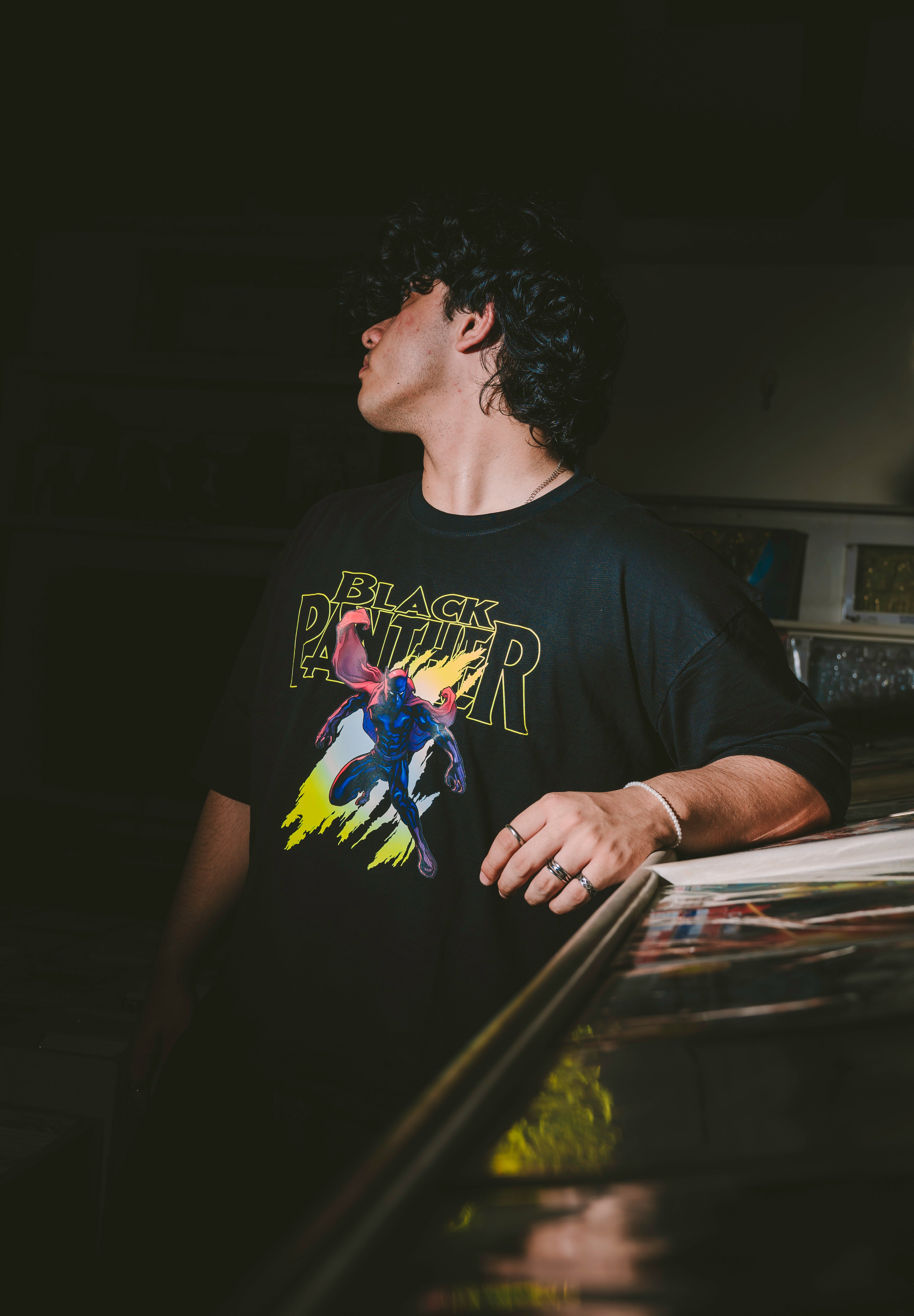 T-SHIRT / BLACK PANTHER MARVEL