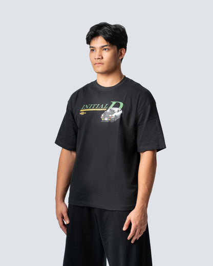 T-SHIRT / INITIAL-D TAKUMI FUJIWARA (BLACK)