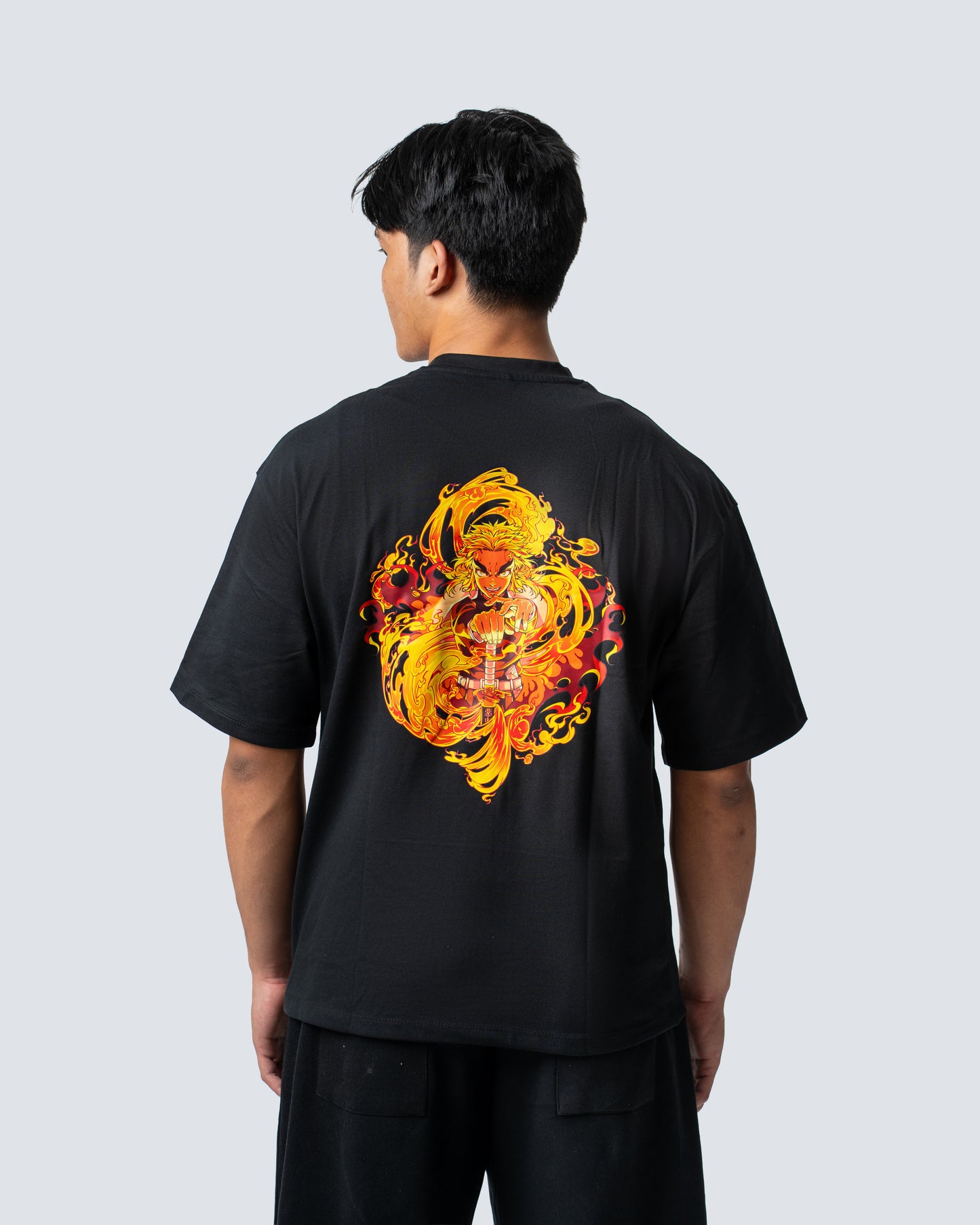 T-SHIRT / Fire Hashira Kyojuro Rengoku (BLACK)