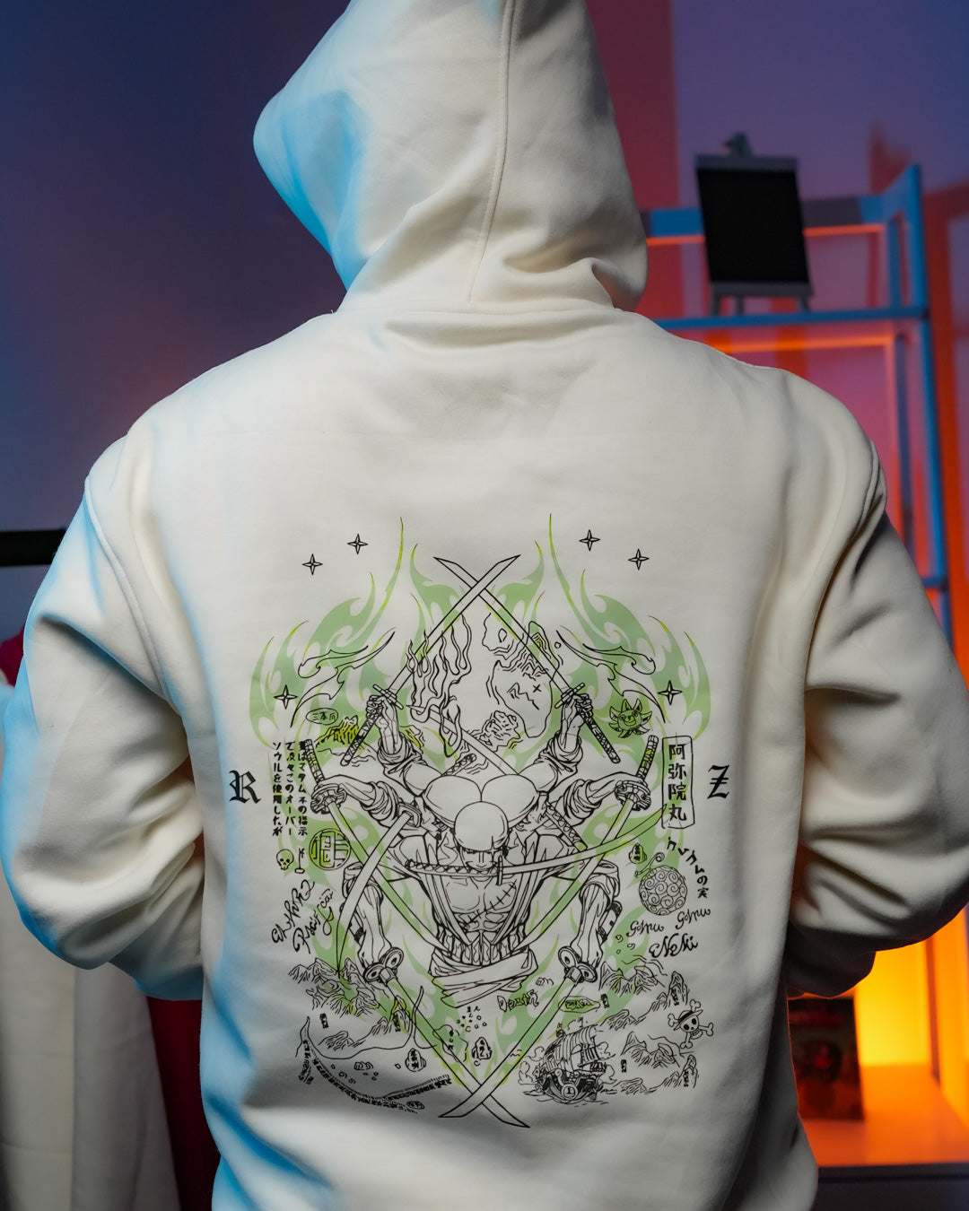 HOODIE / RORONOA ZORO (White)