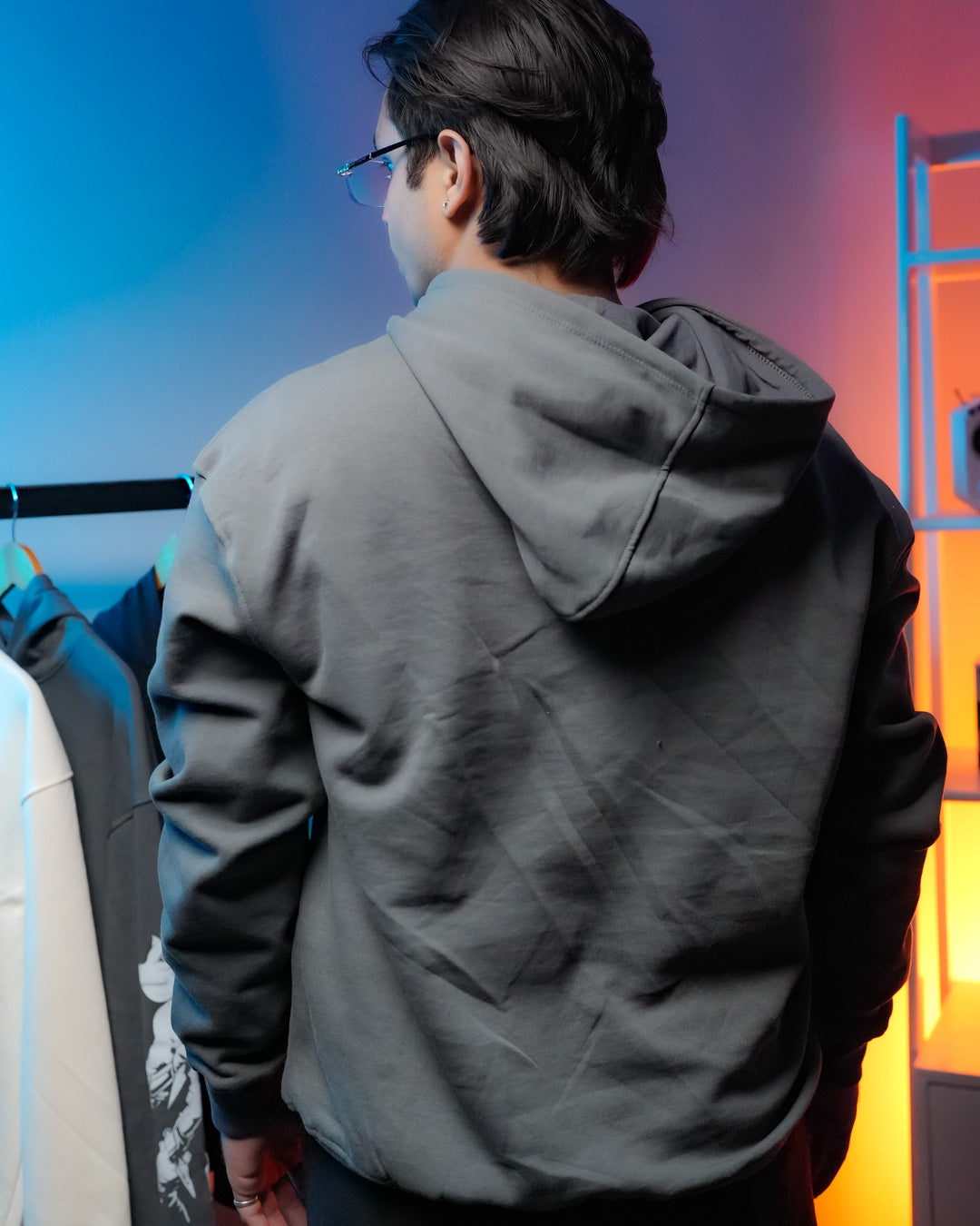 HOODIE / ESSENTIAL GREY